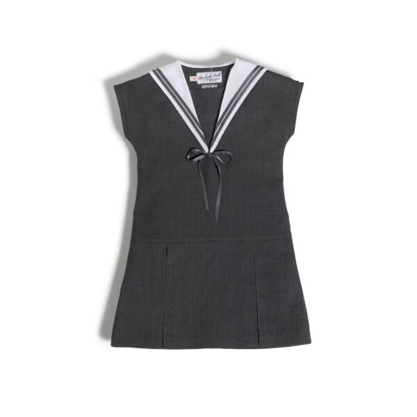 Elegantes Mädchenkleid aus feiner Wolle