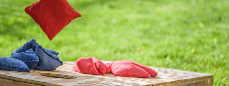 8 grossartige Outdoor Spiele für den Sommer 2023 3 Outdoor Spiele, Cornhole